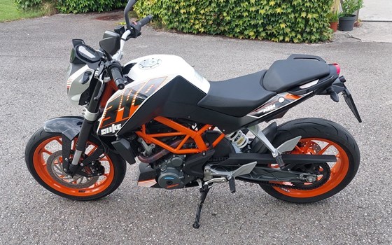 Gebrauchtmotorrad KTM 390 Duke - Bild 2 Gebrauchtmotorrad KTM 390 Duke - Bild 2