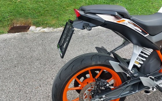 Gebrauchtmotorrad KTM 390 Duke - Bild 4 Gebrauchtmotorrad KTM 390 Duke - Bild 4