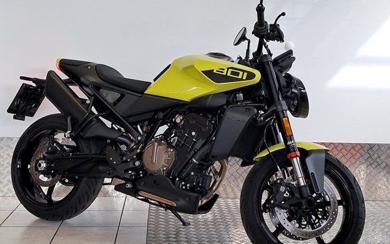 Gebrauchtmotorrad Husqvarna Vitpilen 801 - Bild 4 Gebrauchtmotorrad Husqvarna Vitpilen 801 - Bild 4