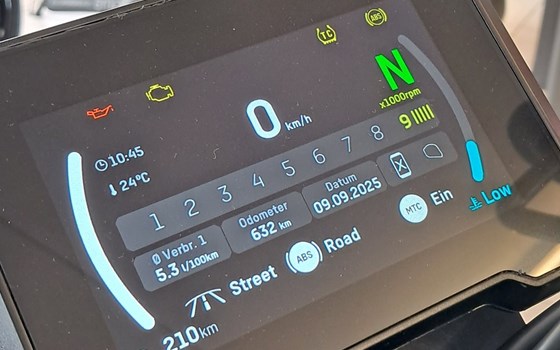 Gebrauchtmotorrad Husqvarna Vitpilen 801 - Bild 16 Gebrauchtmotorrad Husqvarna Vitpilen 801 - Bild 16