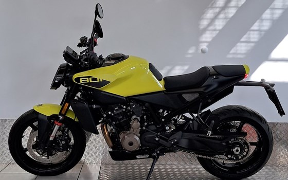 Gebrauchtmotorrad Husqvarna Vitpilen 801 - Bild 5 Gebrauchtmotorrad Husqvarna Vitpilen 801 - Bild 5