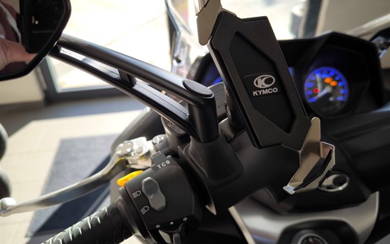 Gebrauchtmotorrad Kymco New Downtown 350i ABS - Bild 8