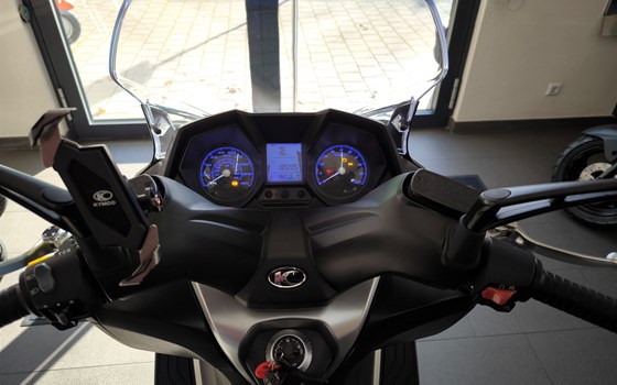 Gebrauchtmotorrad Kymco New Downtown 350i ABS - Bild 9