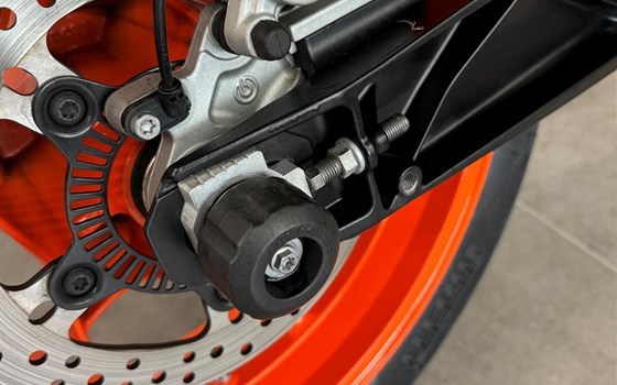 Gebrauchtmotorrad KTM 690 Duke R - Bild 5 Gebrauchtmotorrad KTM 690 Duke R - Bild 5