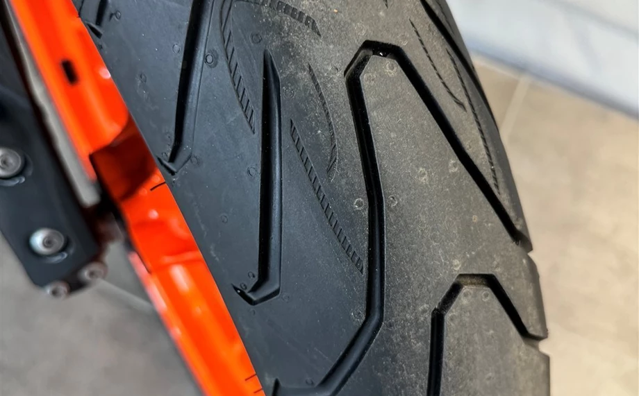 Angebot KTM 690 Duke R Bild 7: Angebot KTM 690 Duke R