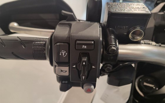 Gebrauchtmotorrad Honda ADV350 - Bild 9