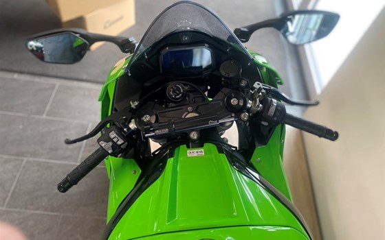 Gebrauchtmotorrad Kawasaki Ninja ZX-10R - Bild 7