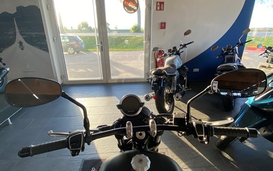 Gebrauchtmotorrad Moto Guzzi V9 Bobber - Bild 4