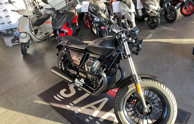 Moto Guzzi V9 Bobber