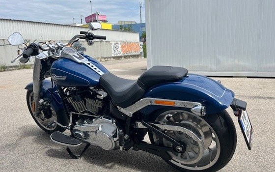 Gebrauchtmotorrad Harley-Davidson Softail Fat Boy 114 FLFBS - Bild 9 Gebrauchtmotorrad Harley-Davidson Softail Fat Boy 114 FLFBS - Bild 9