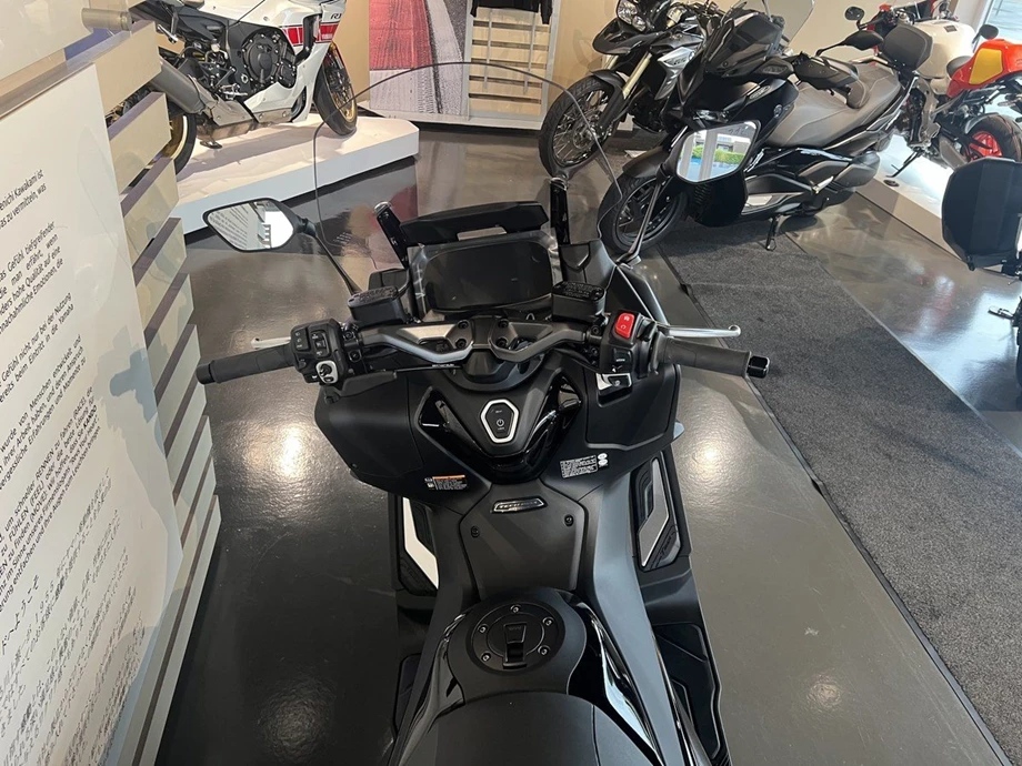 Angebot Yamaha TMAX Tech MAX Bild 5: Angebot Yamaha TMAX Tech MAX
