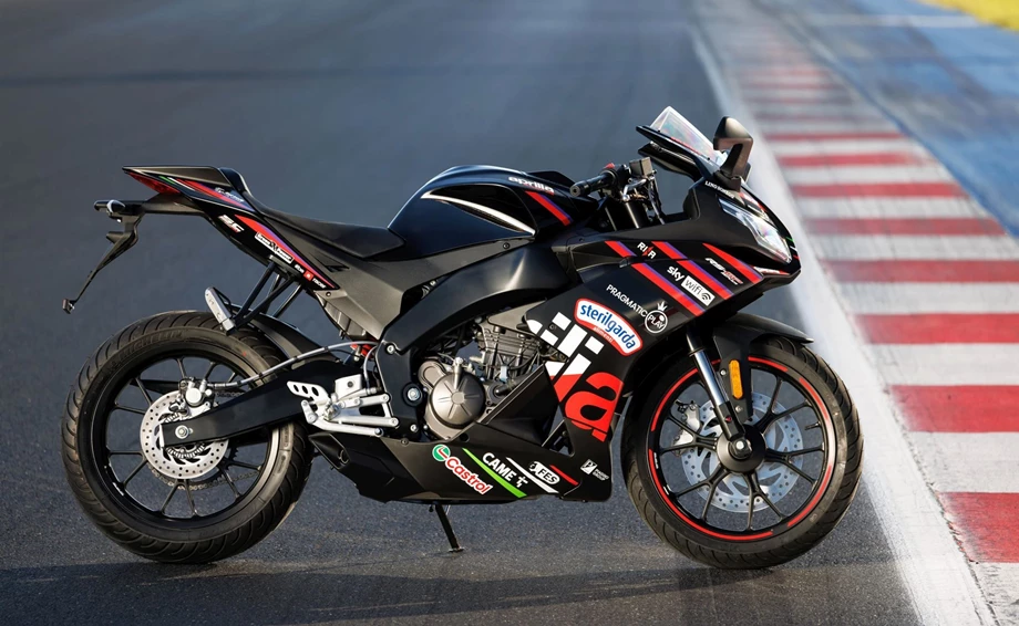 Angebot Aprilia RS 125 GP Replica Bild 3: Angebot Aprilia RS 125 GP Replica