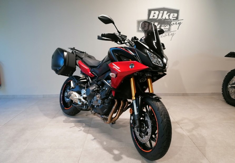 Yamaha Tracer 900 GT (rot)