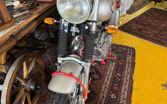 Gebrauchtmotorrad Royal Enfield Bullet Trials 500 - Bild 2 Gebrauchtmotorrad Royal Enfield Bullet Trials 500 - Bild 2