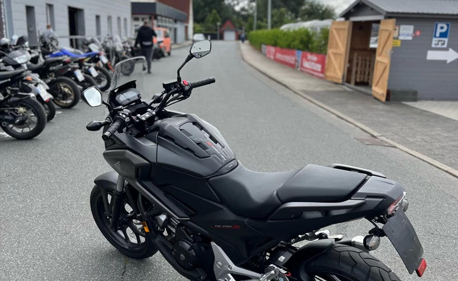 Angebot Honda NC750X DCT Bild 5: Angebot Honda NC750X DCT