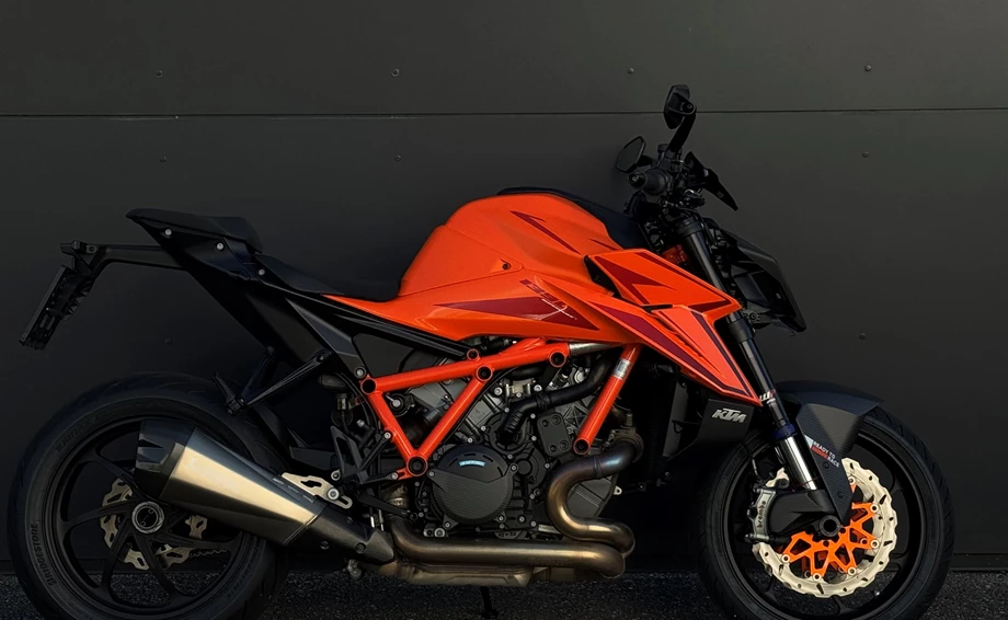 Angebot KTM 1390 Super Duke R EVO Bild 1: Angebot KTM 1390 Super Duke R EVO