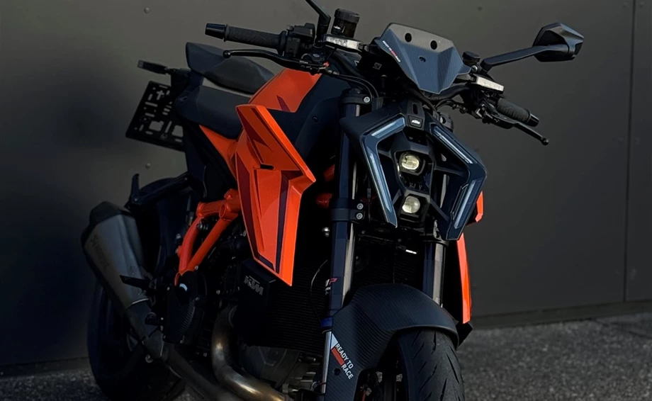 Angebot KTM 1390 Super Duke R EVO Bild 3: Angebot KTM 1390 Super Duke R EVO