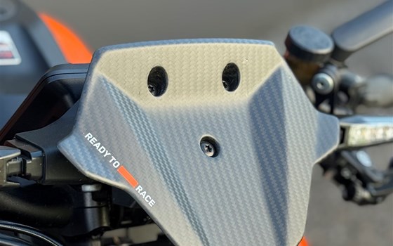 Gebrauchtmotorrad KTM 1390 Super Duke R EVO - Bild 4 Gebrauchtmotorrad KTM 1390 Super Duke R EVO - Bild 4