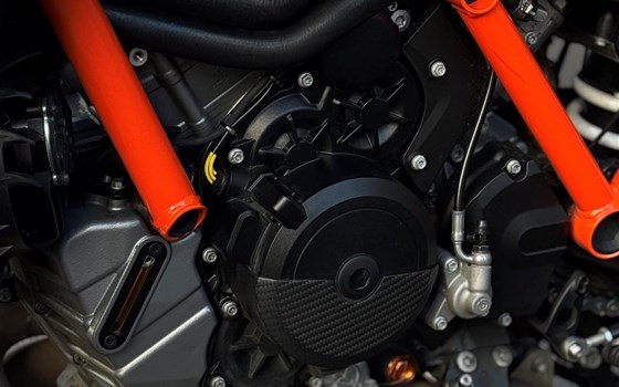 Gebrauchtmotorrad KTM 1390 Super Duke R EVO - Bild 8 Gebrauchtmotorrad KTM 1390 Super Duke R EVO - Bild 8