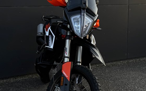 Gebrauchtmotorrad KTM 790 Adventure R - Bild 3 Gebrauchtmotorrad KTM 790 Adventure R - Bild 3