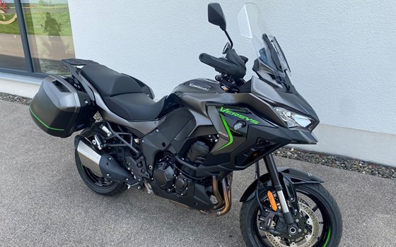 Gebrauchtmotorrad Kawasaki Versys 1100 - Bild 1