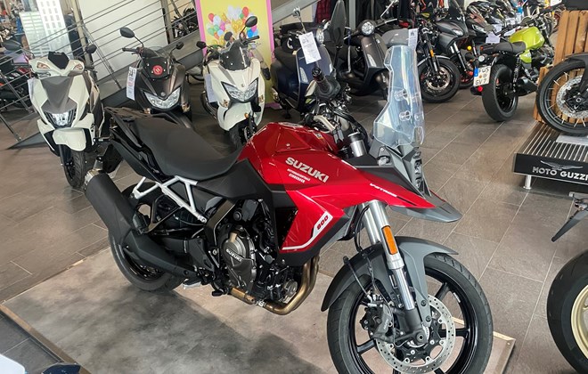 Suzuki V-Strom 800