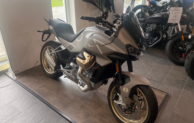 Moto Guzzi V100 Mandello Aviazione Navale