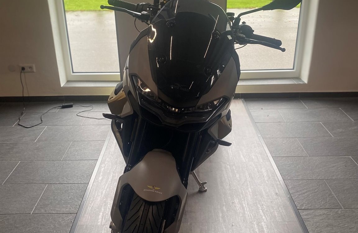 Angebot Moto Guzzi V100 Mandello Aviazione Navale