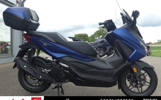 Gebrauchtmotorrad Honda Forza 125 - Bild 1