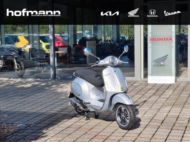 Vespa Primavera 125 75th