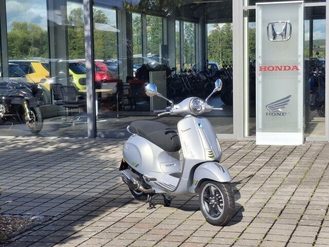 Vespa Primavera Tech 125<br />Primavera 125 Tech E5+