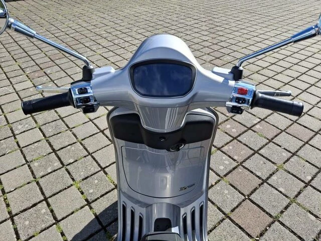 Offer Vespa Primavera Tech 125 Bild 8: Offer Vespa Primavera Tech 125
