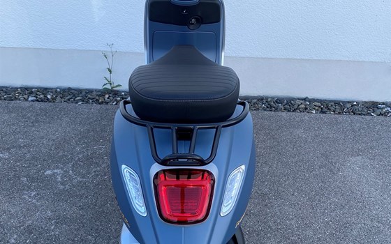 Neufahrzeug Vespa Primavera 125 Officina 8 - Bild 7