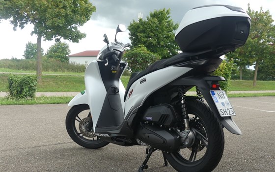 Gebrauchtmotorrad Honda SH125i - Bild 6