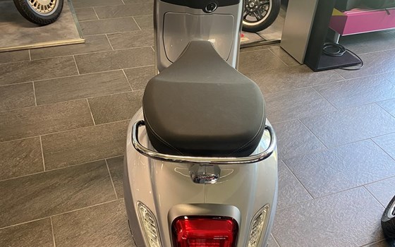 Neufahrzeug Vespa Primavera 50 4T - Bild 6