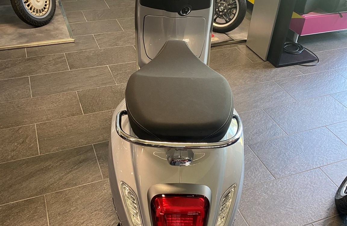 Angebot Vespa Primavera 50 4T