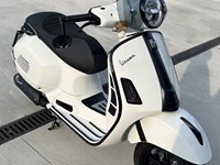 Neumotorrad Vespa GTS 310 SuperSport 30 Jahre IL MOTO Sonderedition