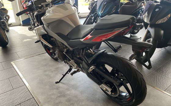 Neufahrzeug Aprilia Tuono 457 - Bild 3