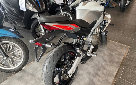 Neufahrzeug Aprilia Tuono 457 - Bild 4