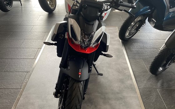 Neufahrzeug Aprilia Tuono 457 - Bild 5