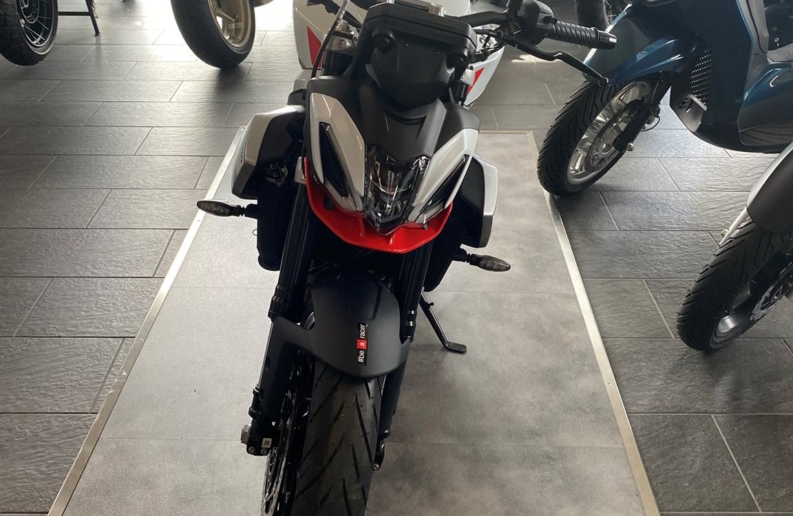 Angebot Aprilia Tuono 457