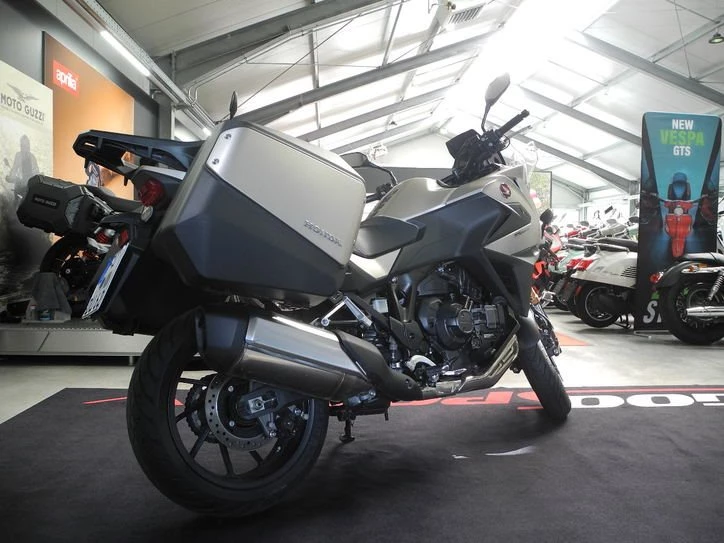 Offer Honda NT1100 DCT Electronic Suspension Bild 7: Offer Honda NT1100 DCT Electronic Suspension