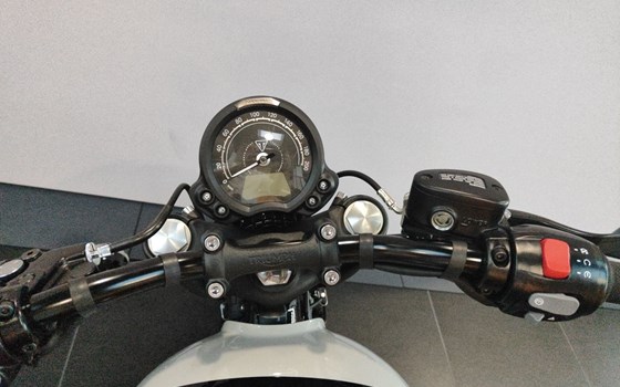 Neufahrzeug Triumph Bonneville Bobber - Bild 6 Neufahrzeug Triumph Bonneville Bobber - Bild 6