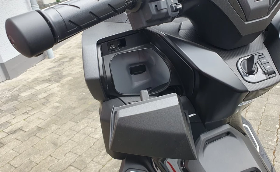 Angebot Honda Forza 350 Bild 17: Angebot Honda Forza 350