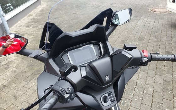 Gebrauchtmotorrad Honda Forza 350 - Bild 19