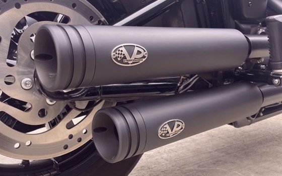 Gebrauchtmotorrad Harley-Davidson Softail Street Bob 114 FXBBS - Bild 10