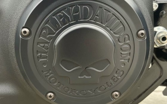 Gebrauchtmotorrad Harley-Davidson Softail Street Bob 114 FXBBS - Bild 12