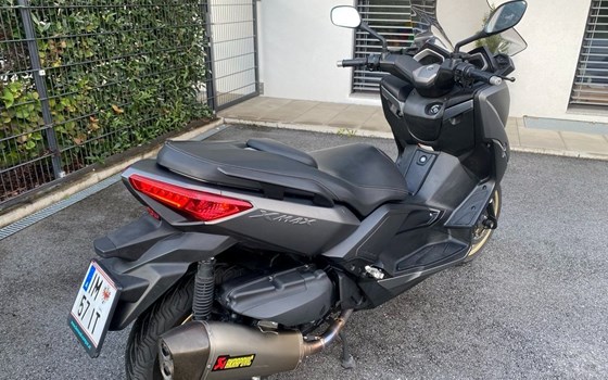 Gebrauchtmotorrad Yamaha XMAX 400 - Bild 4 Gebrauchtmotorrad Yamaha XMAX 400 - Bild 4