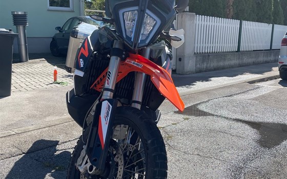 Gebrauchtmotorrad KTM 890 Adventure R - Bild 2 Gebrauchtmotorrad KTM 890 Adventure R - Bild 2