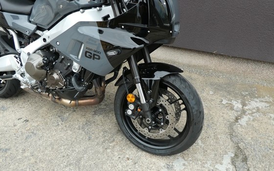 Gebrauchtmotorrad Yamaha XSR900 GP - Bild 2